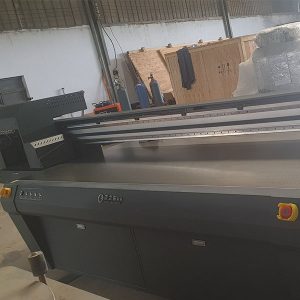 máy uv cũ khổ 2513